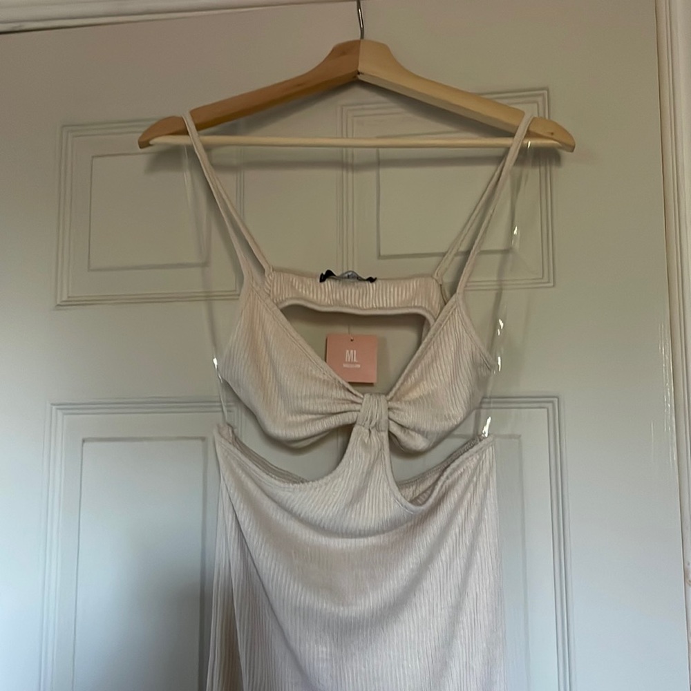 Miss Lola Cream cut out Beige Dress